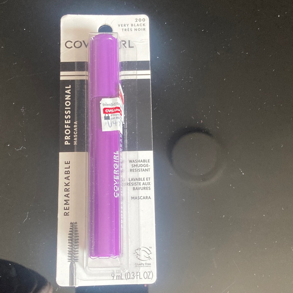 COVERGIRL Professional Mascara in Vibrant Purple